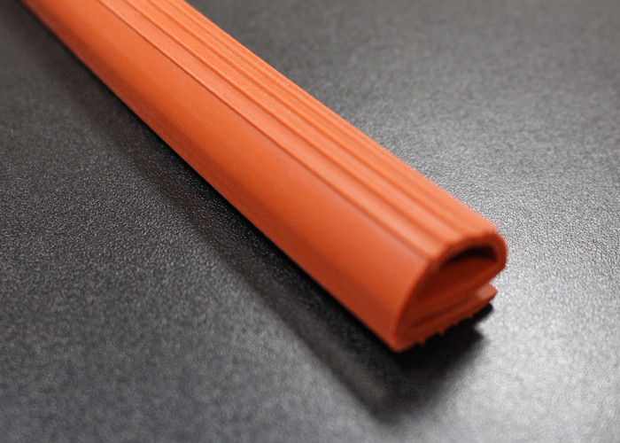 Custom EPDM Rubber Extrusion Seal For Agricultural Equipment Industry