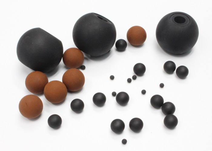 Heat Resistant FKM Solid Rubber Ball For Screen Cleaning / Air Restriction